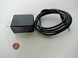 Universal Wall Quick Charger 3.0 USB Type C 5V 3A W|| USB-C Cable SA49-050300U